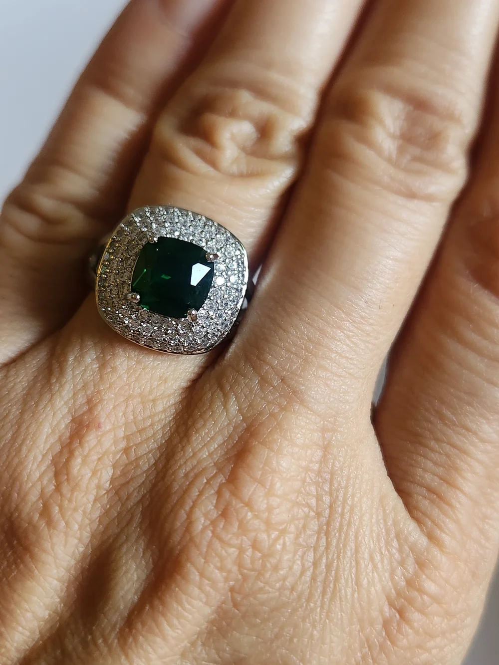 New 925 Silver Cushion Cut Emerald Diamond Adjustable Ring